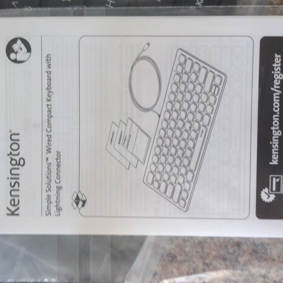 Kensington Simple Solutions Wired Compact iPad Keyboard Lightning Connec… - Picture 6 of 11